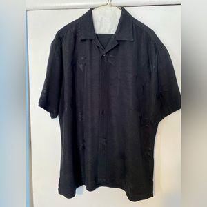 Men’s Milano bay, short sleeve shirt, size large.